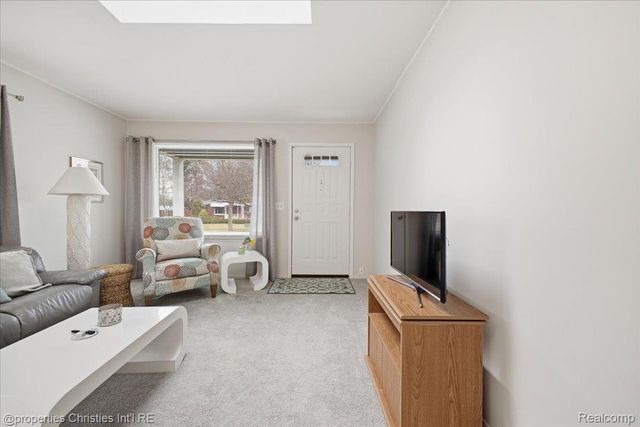 24289 Dale Avenue, Eastpointe, MI 48021