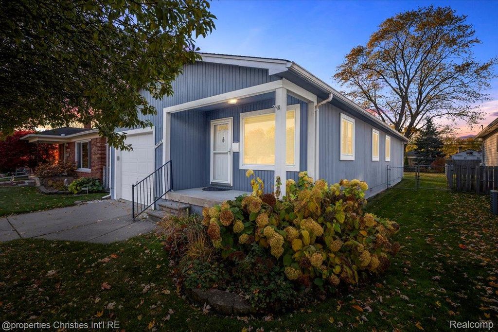 24289 Dale Avenue, Eastpointe, MI 48021