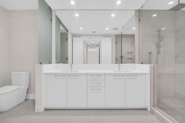 275 1ST AVENUE S 1104, St Petersburg, FL 33701