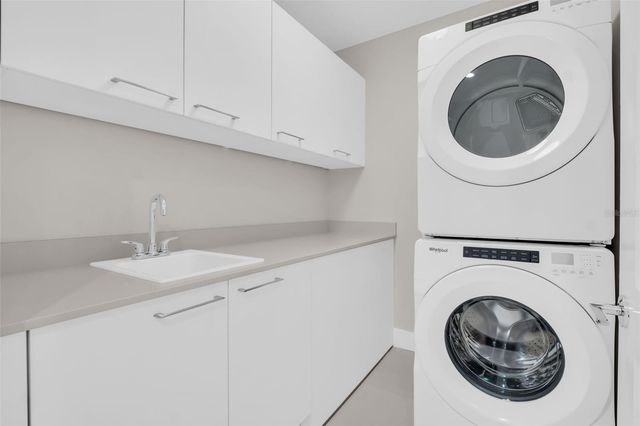 275 1ST AVENUE S 1104, St Petersburg, FL 33701