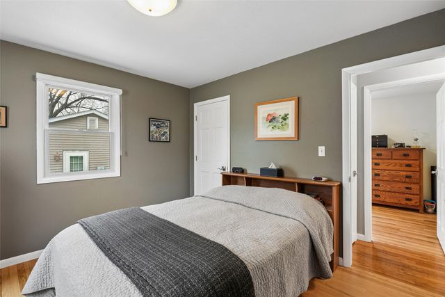 906 E Detroit Avenue, Indianola, IA 50125