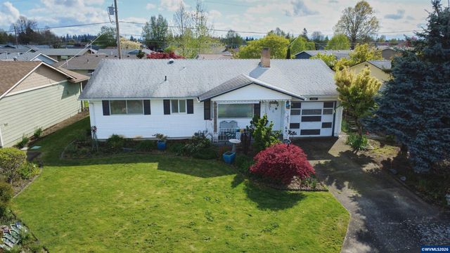 1740 Vanderbeck Ln, Woodburn, OR 97071