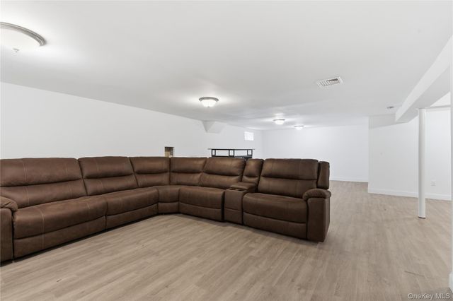 111 Shepherd Street, Rockville Centre, NY 11570