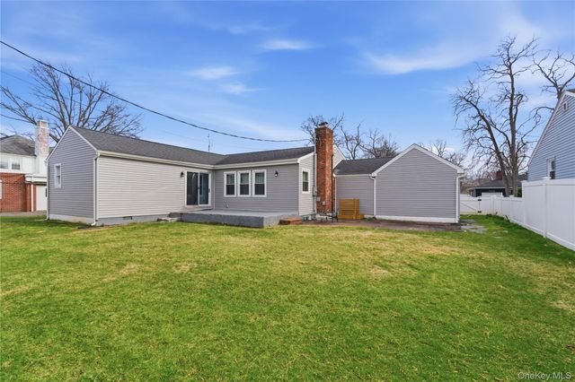 111 Shepherd Street, Rockville Centre, NY 11570