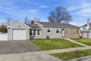 111 Shepherd Street, Rockville Centre, NY 11570