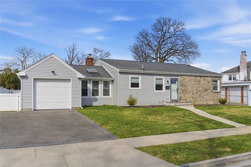 111 Shepherd Street, Rockville Centre, NY 11570