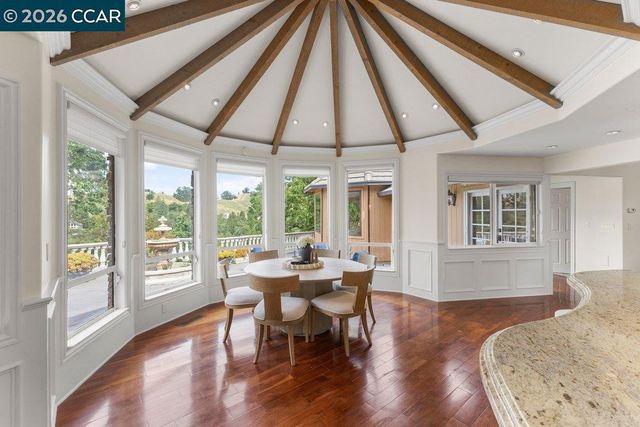 1311 Laverock Ln, Alamo, CA 94507