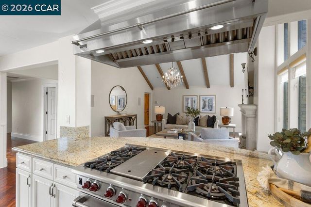 1311 Laverock Ln, Alamo, CA 94507