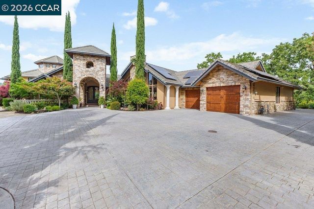 1311 Laverock Ln, Alamo, CA 94507