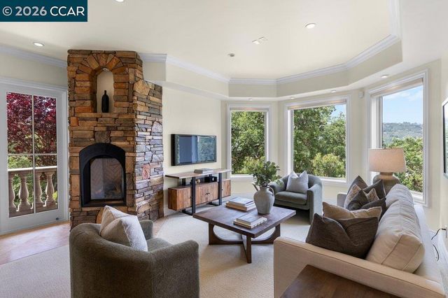 1311 Laverock Ln, Alamo, CA 94507