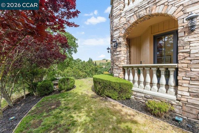 1311 Laverock Ln, Alamo, CA 94507