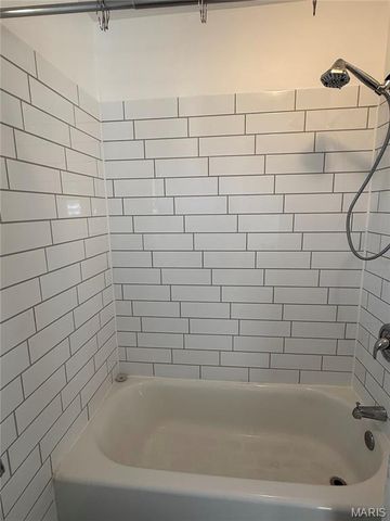 1414 Paris Avenue, Hannibal, MO 63401