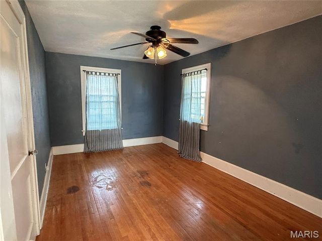 1414 Paris Avenue, Hannibal, MO 63401