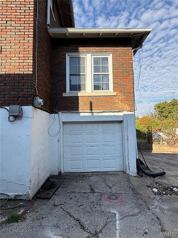 1414 Paris Avenue, Hannibal, MO 63401