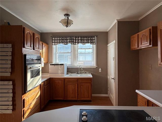 1414 Paris Avenue, Hannibal, MO 63401