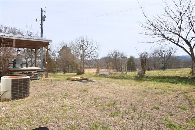 10187 Jeter Road, Fayetteville, AR 72701