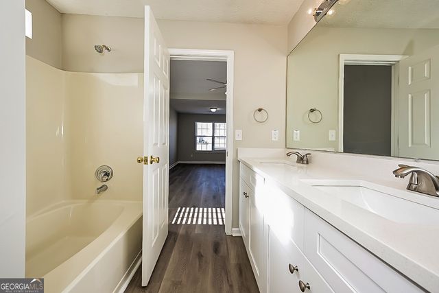 7545 Broadhurst Drive, Riverdale, GA 30296