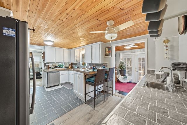 4 Laurel Street, Woburn, MA 01801