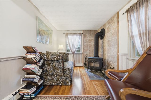 4 Laurel Street, Woburn, MA 01801