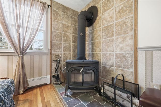 4 Laurel Street, Woburn, MA 01801