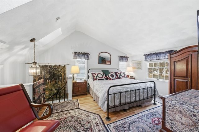 4 Laurel Street, Woburn, MA 01801