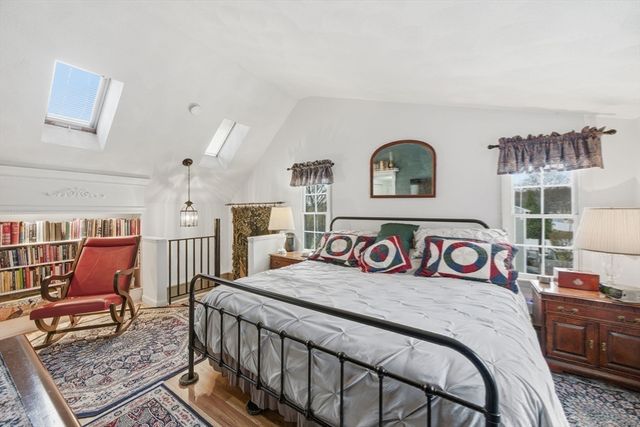 4 Laurel Street, Woburn, MA 01801