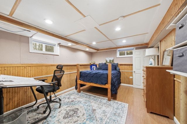 4 Laurel Street, Woburn, MA 01801