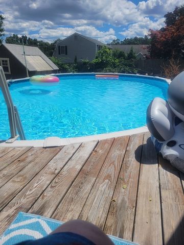 4 Laurel Street, Woburn, MA 01801