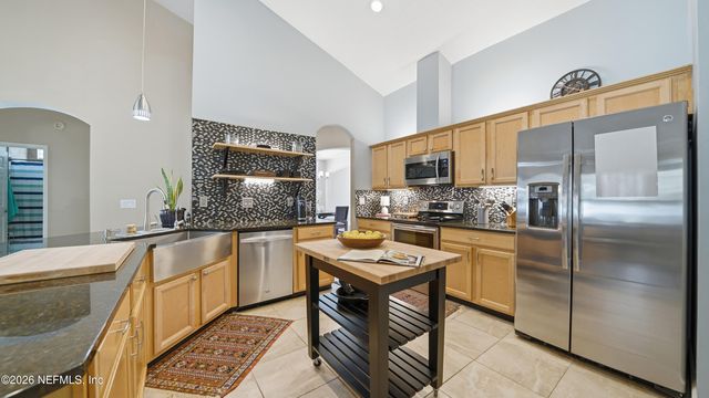 7836 KINGSMILL Court, Jacksonville, FL 32256