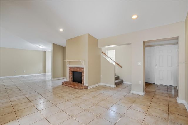 405 PARK RIDGE AVENUE, 405 Park Ridge Ave, Temple Terrace, FL 33617