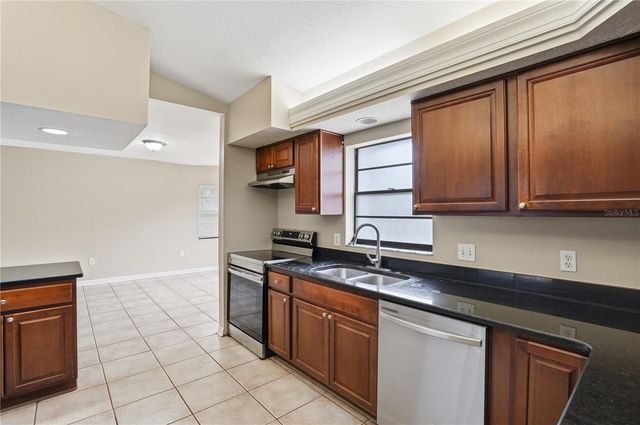 405 PARK RIDGE AVENUE, 405 Park Ridge Ave, Temple Terrace, FL 33617