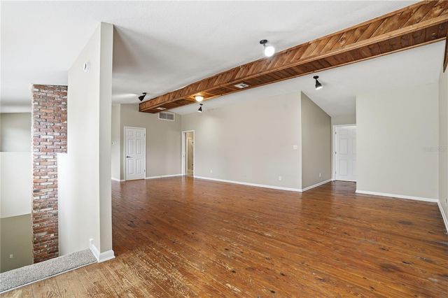 405 PARK RIDGE AVENUE, 405 Park Ridge Ave, Temple Terrace, FL 33617