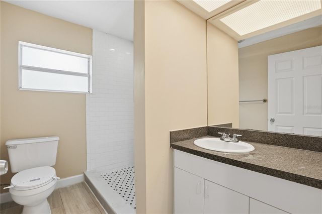 405 PARK RIDGE AVENUE, 405 Park Ridge Ave, Temple Terrace, FL 33617