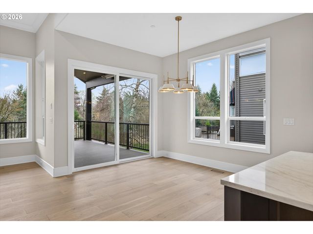 1912 Sw DICKINSON Ln, Portland, OR 97219