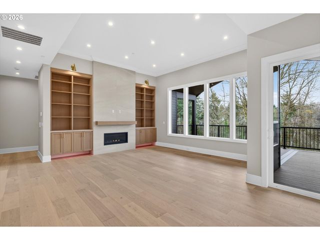 1912 Sw DICKINSON Ln, Portland, OR 97219