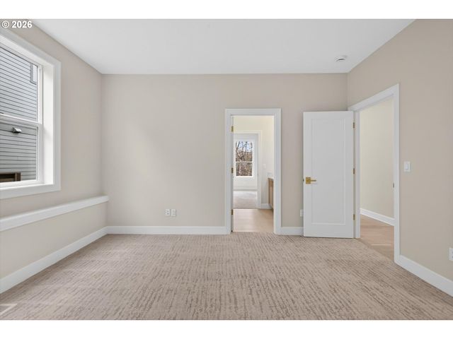 1912 Sw DICKINSON Ln, Portland, OR 97219