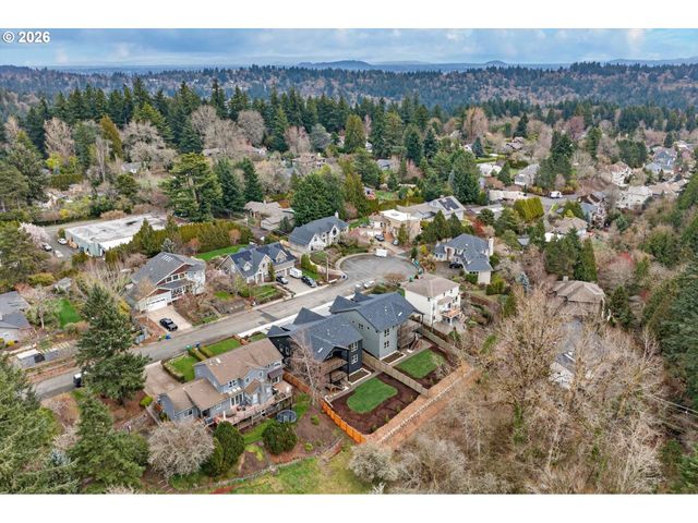 1912 Sw DICKINSON Ln, Portland, OR 97219