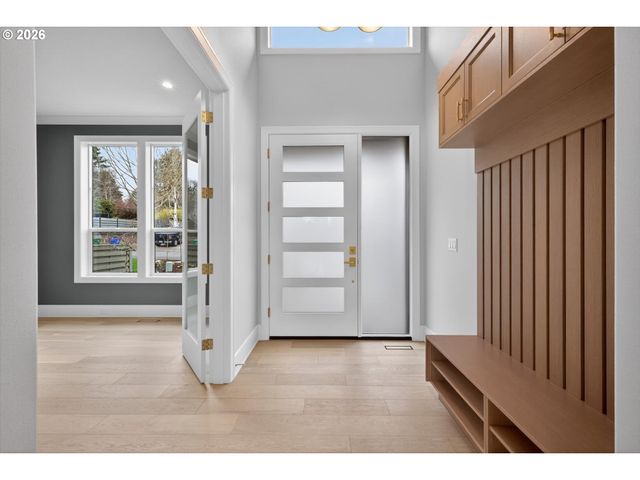 1912 Sw DICKINSON Ln, Portland, OR 97219