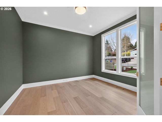 1912 Sw DICKINSON Ln, Portland, OR 97219