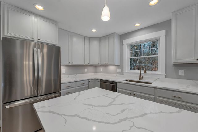 606 Alton Mountain Road, Alton, NH 03810