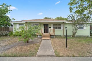 1921 Merriman Ave, Corpus Christi, TX 78412