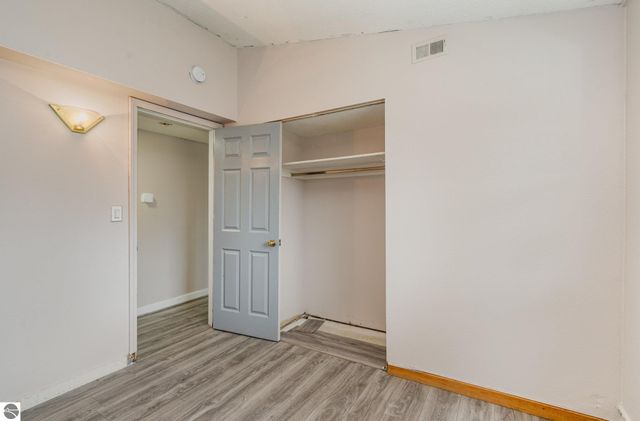 10156 Virginia, Oscoda, MI 48750