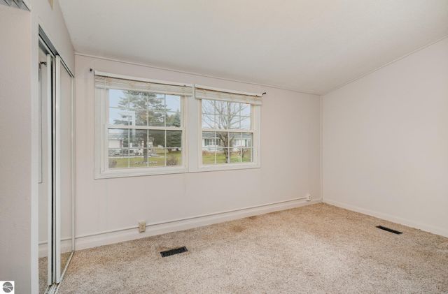 10156 Virginia, Oscoda, MI 48750