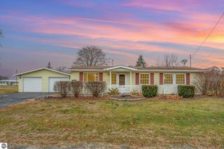 10156 Virginia, Oscoda, MI 48750