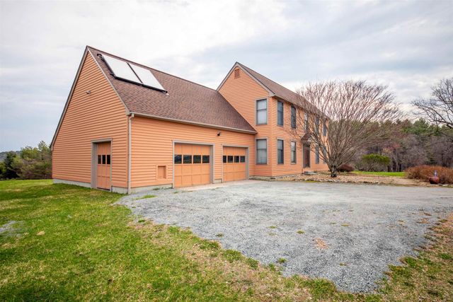47 Oak Hill Drive, Dummerston, VT 05301