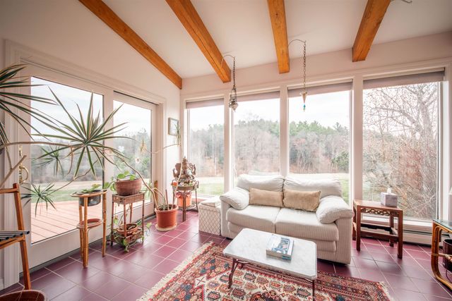 47 Oak Hill Drive, Dummerston, VT 05301