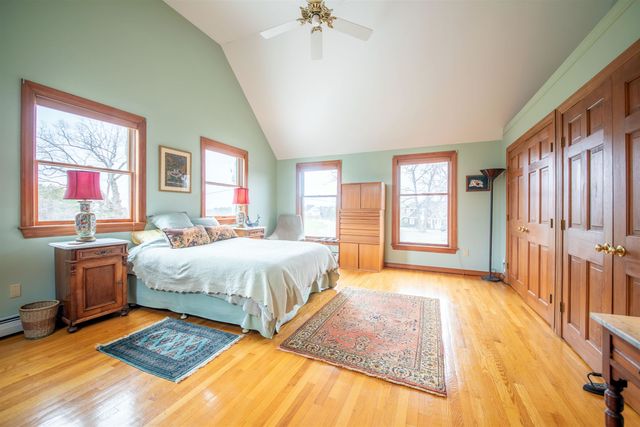 47 Oak Hill Drive, Dummerston, VT 05301