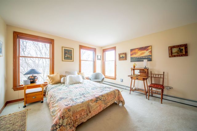 47 Oak Hill Drive, Dummerston, VT 05301