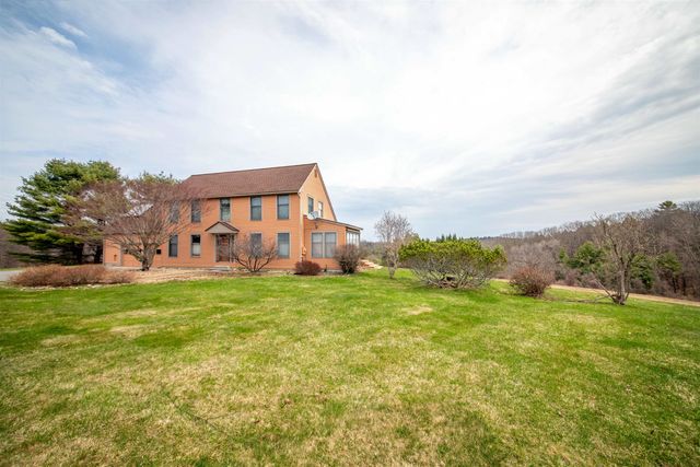 47 Oak Hill Drive, Dummerston, VT 05301