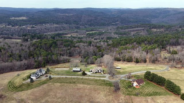 47 Oak Hill Drive, Dummerston, VT 05301